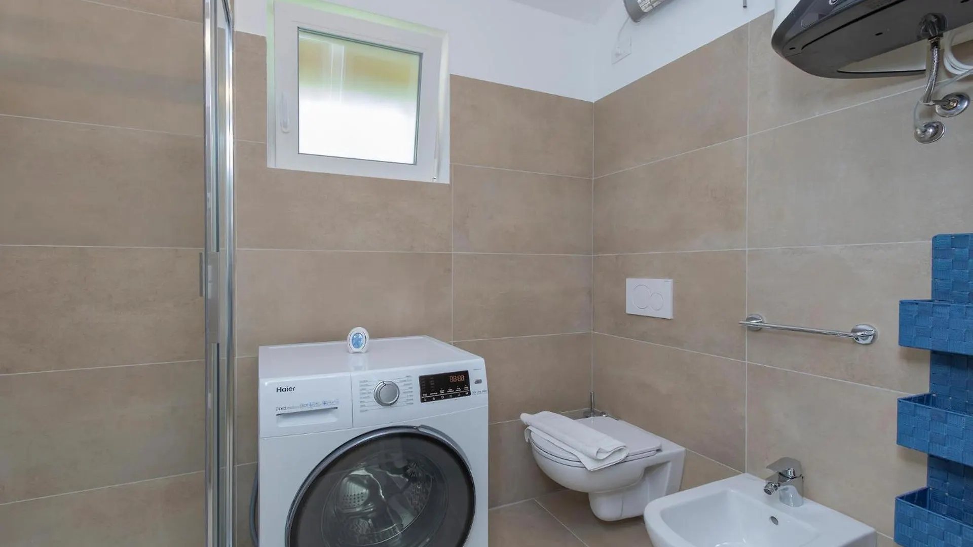 Semesterbostad Nice Home In Solto Collina Bg With Kitchen Riva di Solto Italien